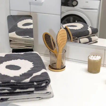 Top, Cozy, Lakeside, Sauna&free Indoor Parking Apartamento *